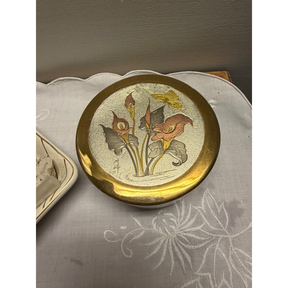 Vintage Chokin Art Ceramic Trinket Box Calla Lily Butterfly Luster Glaze Round - Picture 11 of 12